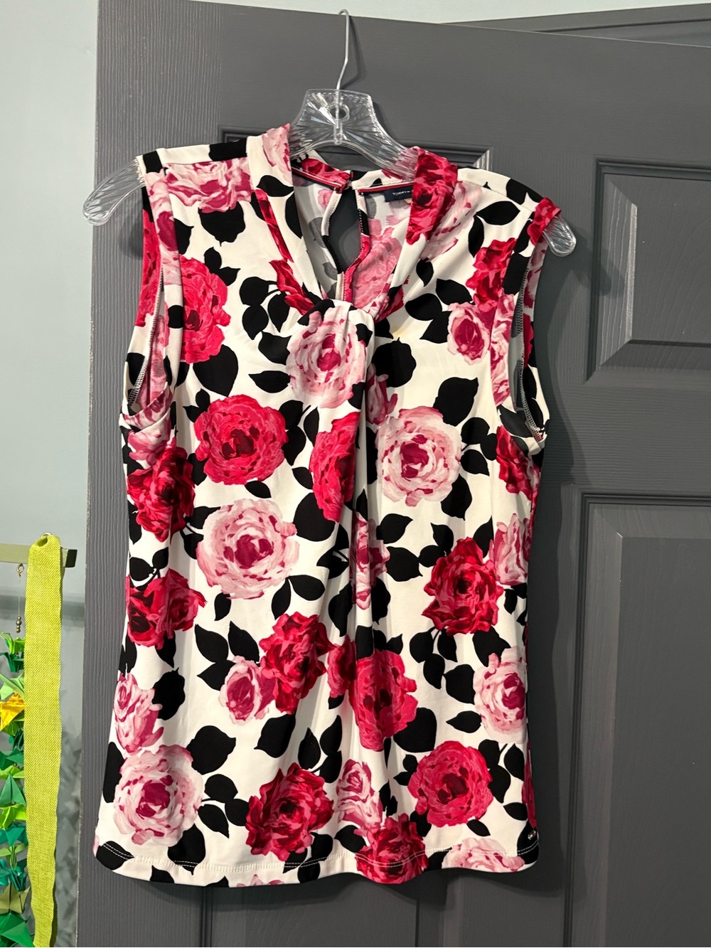 Tommy Hilfiger White Sleeveless Rose Print Tie-Neck Camisole